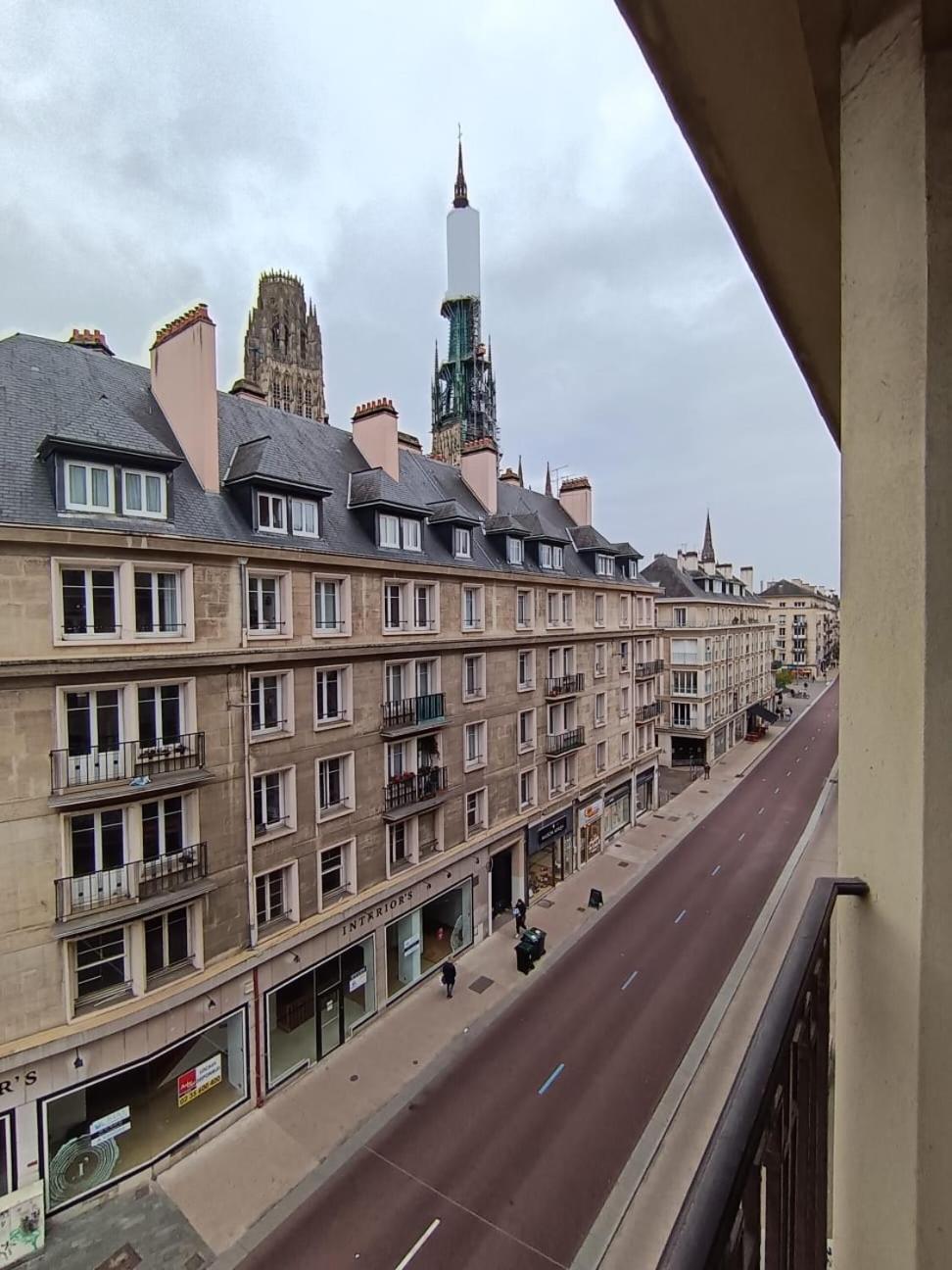 Le Clocher Apartment *